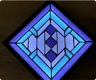 Lámpara Tiffany pequeña hecha en curso de vitrales Cardedeu